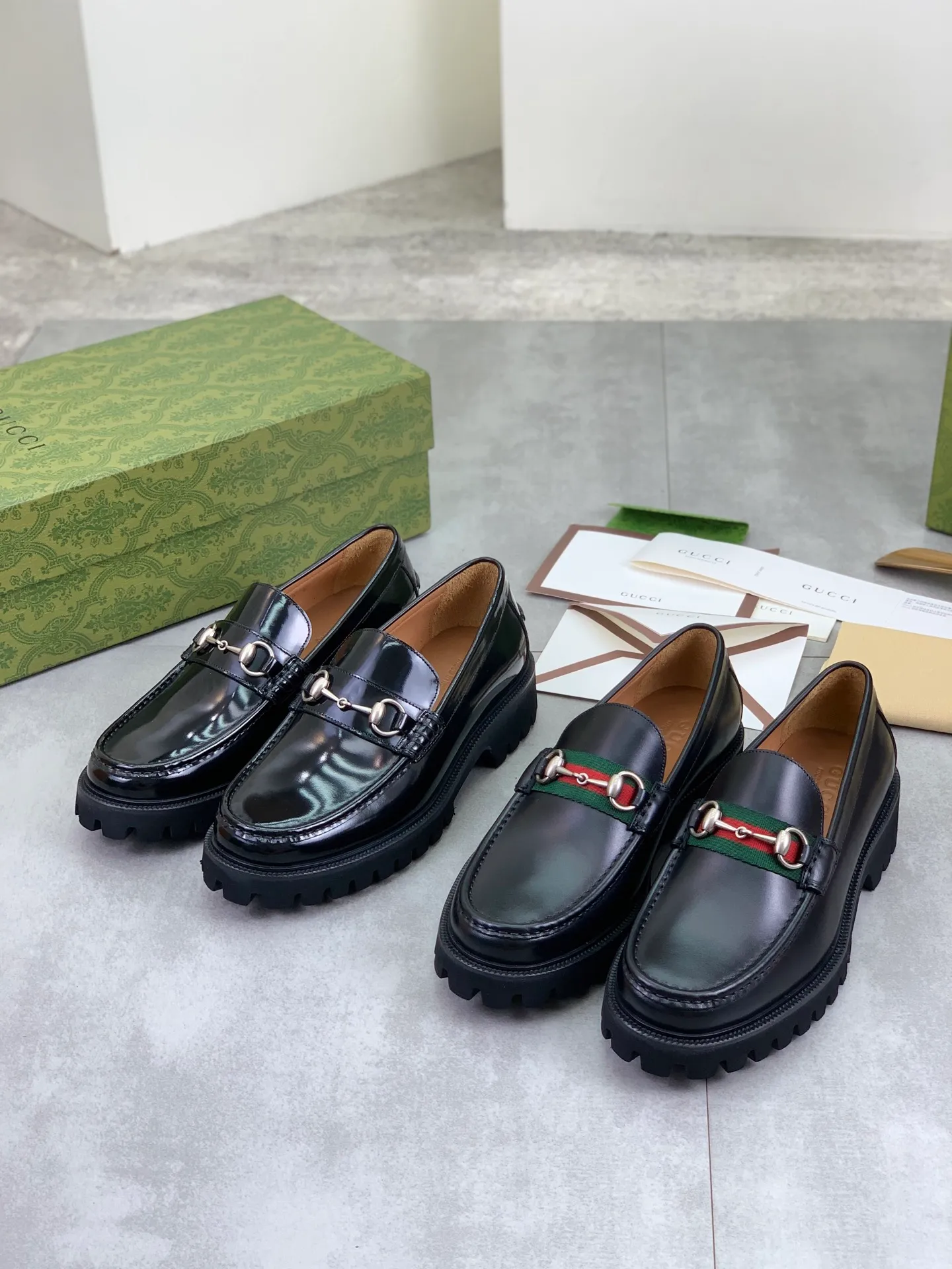 Factory price P840 💰💎💎💎Top version (original foam outsole) Brand: [GUCCi] Gucci's new business formal casual leather shoes Standard code: Men's size 39–45 (38 needs to be customized) Grade: Same style as the official website Original order quality Materials: Original open-edge beaded calfskin Water-dyed cowhide lining Original lightweight foam outsole Style category: Men's fashion Formal casual leather shoes, slip-on men's shoes series, young and fashionable, European and American trends, British style, casual matching, comfortable feet, color: multiple colors available, actual picture